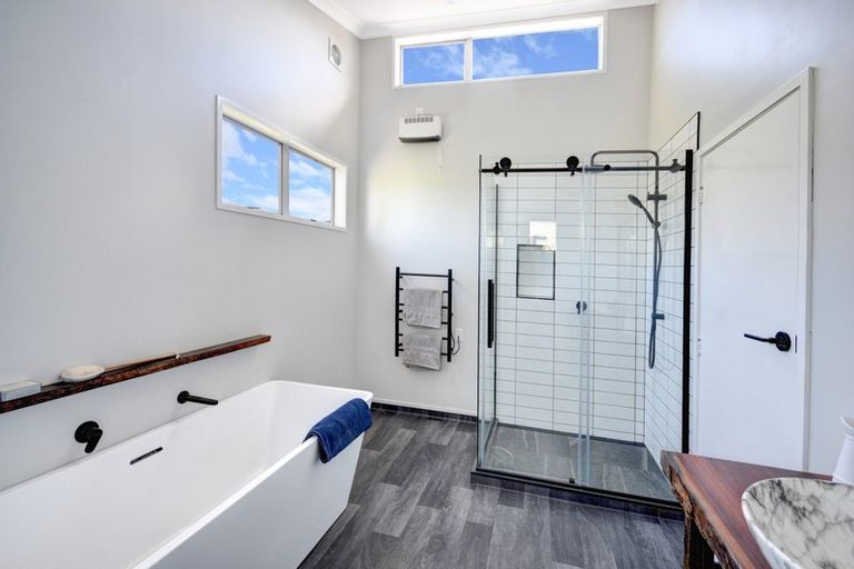 Photo of property in 17 Virginia Avenue, Broad Bay, Dunedin, 9014