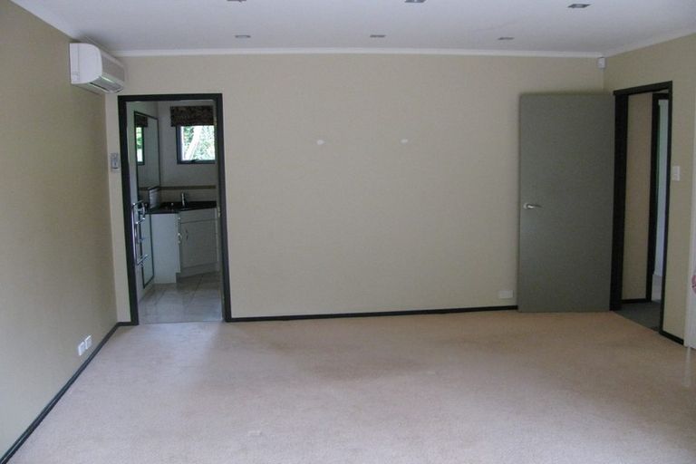 Photo of property in 87 Point View Drive, East Tamaki Heights, Auckland, 2016