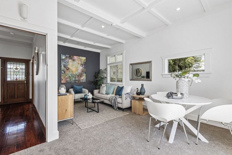 Photo of property in 1/35 Nile Road, Milford, Auckland, 0620