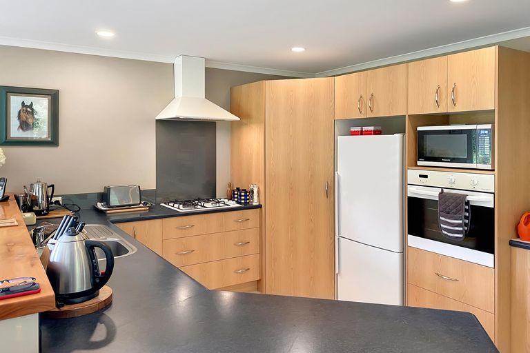 Photo of property in 30 Edkins Road, Kerikeri, 0230