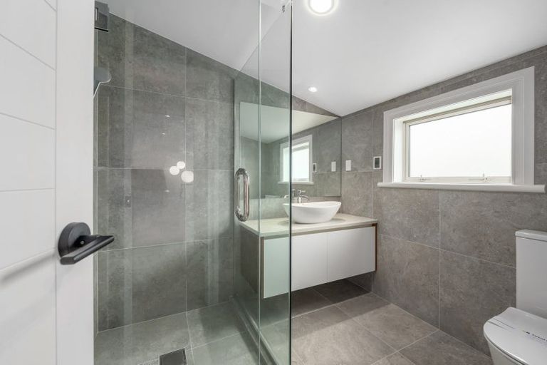 Photo of property in 51 Blacks Road, Greenhithe, Auckland, 0632