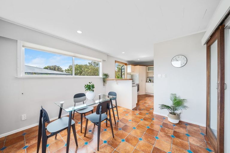 Photo of property in 41 Lomita Road, Johnsonville, Wellington, 6037