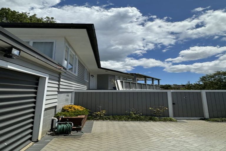 Photo of property in 3 Uppingham Crescent, Hillcrest, Auckland, 0627