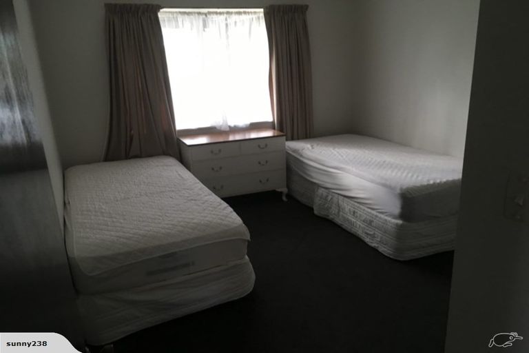 Photo of property in 1/20 Halldene Terrace, Red Beach, 0932