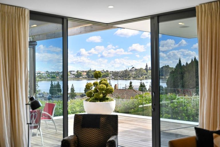 Photo of property in 142 Lake Crescent, Hamilton Lake, Hamilton, 3204