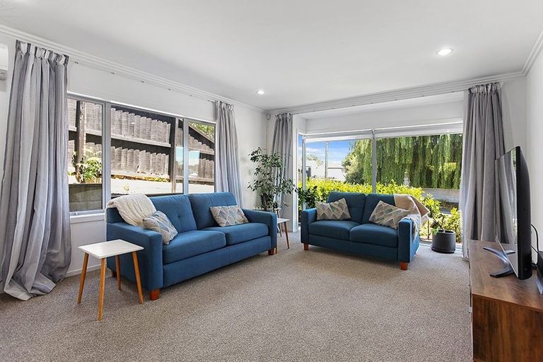 Photo of property in 1/158 Centaurus Road, Saint Martins, Christchurch, 8022