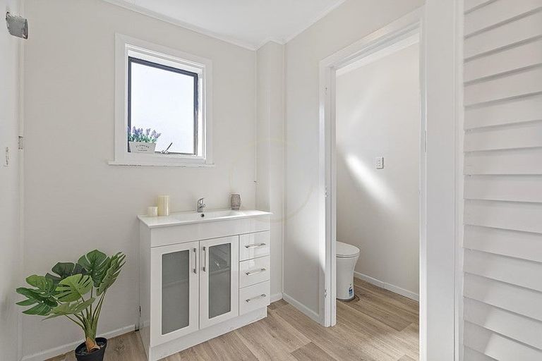 Photo of property in 18 Prangley Avenue, Mangere, Auckland, 2022