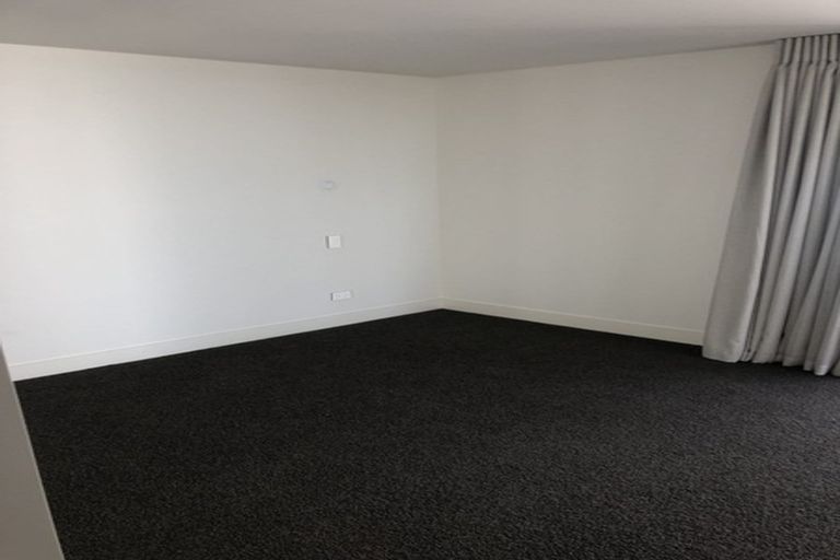 Photo of property in 82 Marine Parade, Mount Maunganui, 3116