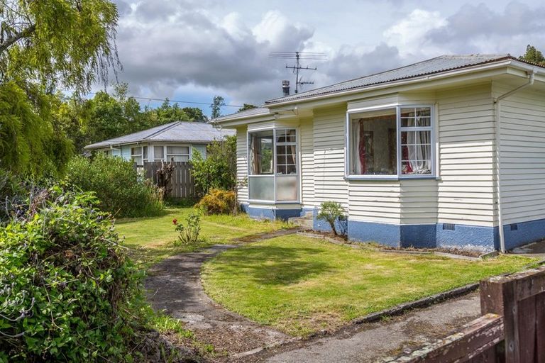 Property details for 16 Oxford Street, Lansdowne, Masterton, 5810