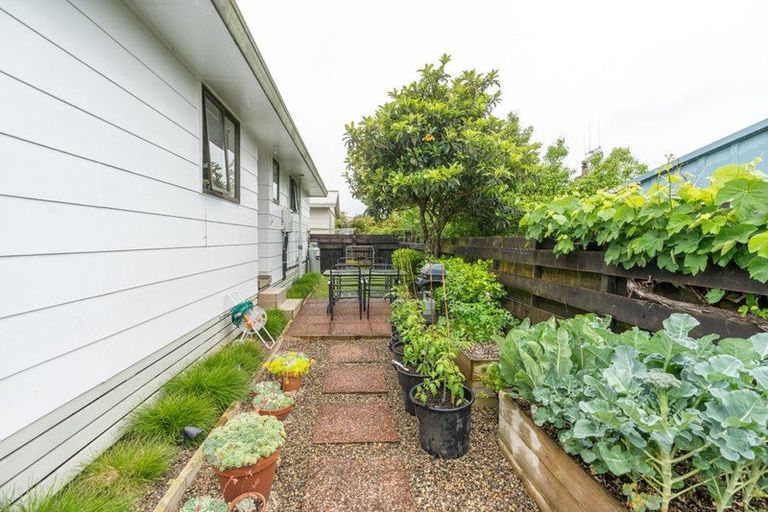 Photo of property in 37a Sunnyside Road, Nawton, Hamilton, 3200