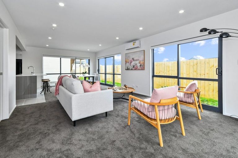 Photo of property in 4 Kaitiaki Drive, Clarks Beach, 2122