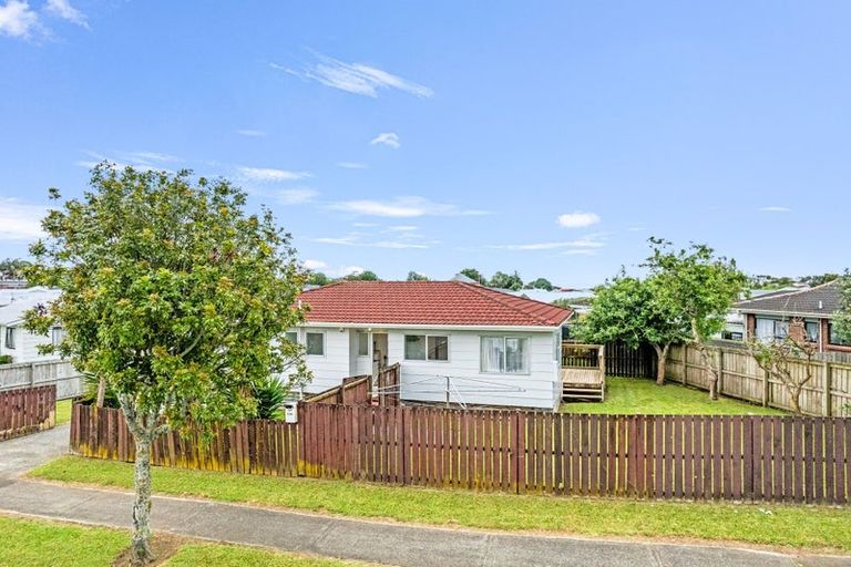 Photo of property in 1/24 Kennington Drive, Clendon Park, Auckland, 2103