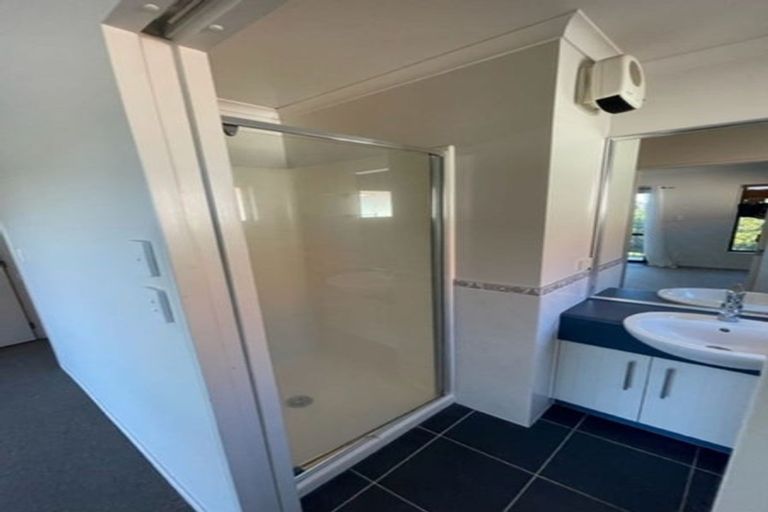 Photo of property in 2/27 Kellaway Drive, East Tamaki, Auckland, 2013