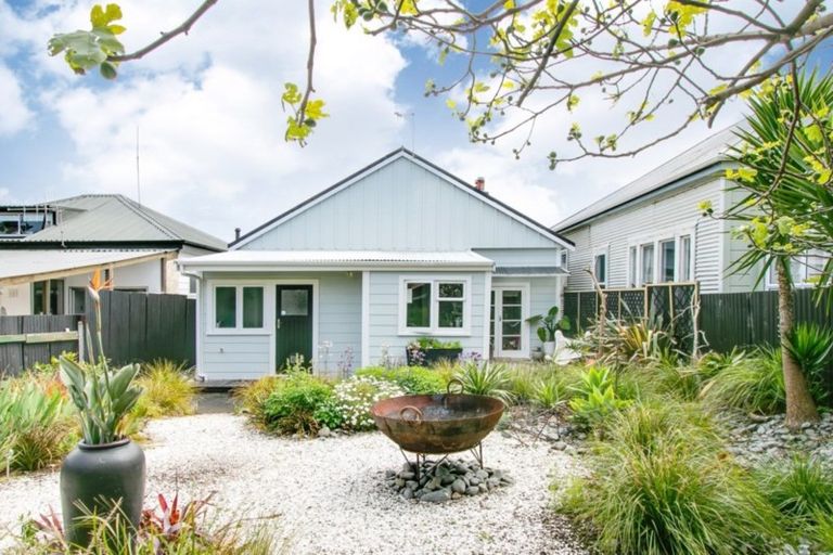 Photo of property in 70 Mcgrath Street, Napier South, Napier, 4110