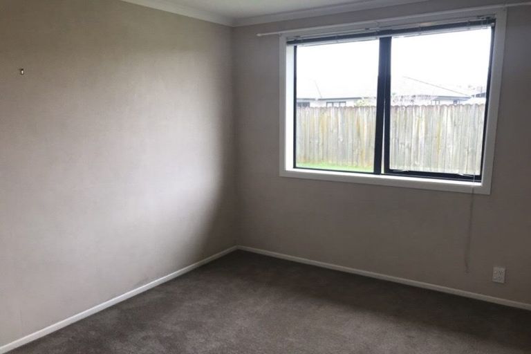 Photo of property in 96 Redcastle Drive, East Tamaki, Auckland, 2013