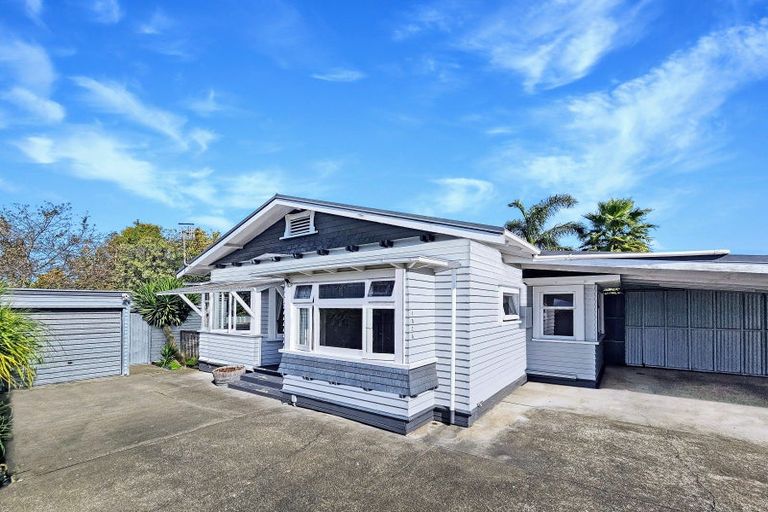 Photo of property in 102a Maddison Street, Akina, Hastings, 4122