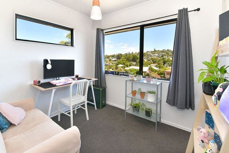 Photo of property in 5 Ellenbury Place, Stanmore Bay, Whangaparaoa, 0932