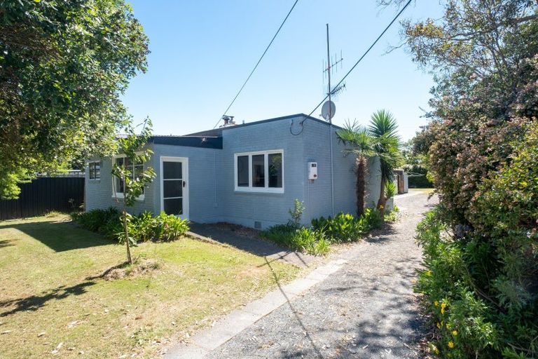 Photo of property in 323 Clifton Road, Te Awanga, 4102