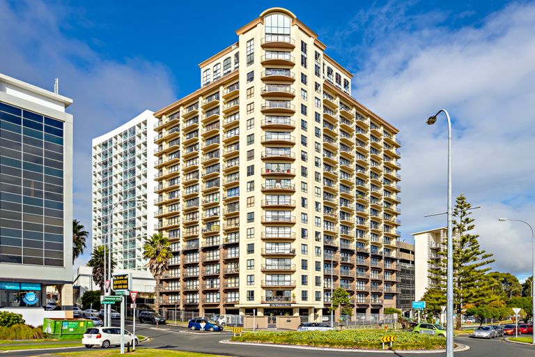 Photo of property in The Rennaissance, 1g/18 Ronwood Avenue, Manukau, Auckland, 2104