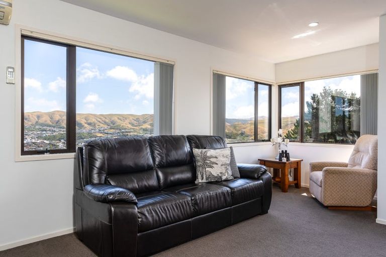 Photo of property in 7 Trinidad Crescent, Grenada Village, Wellington, 6037