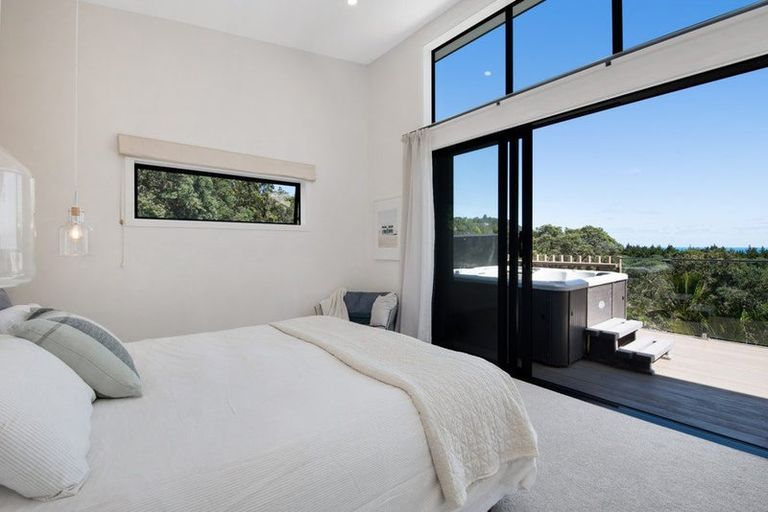 Photo of property in 167 Motutara Road, Muriwai, Waimauku, 0881