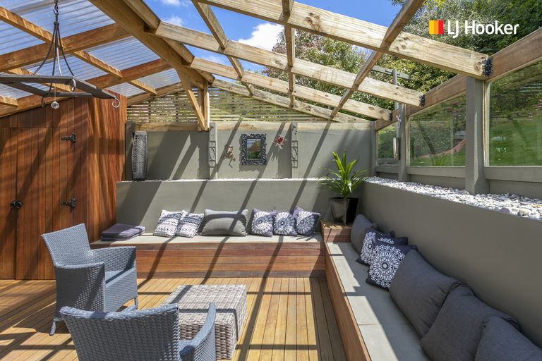 Photo of property in 24 Larkins Street, Helensburgh, Dunedin, 9010