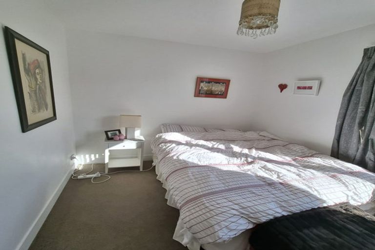 Photo of property in 105 View Road, Houghton Bay, Wellington, 6023