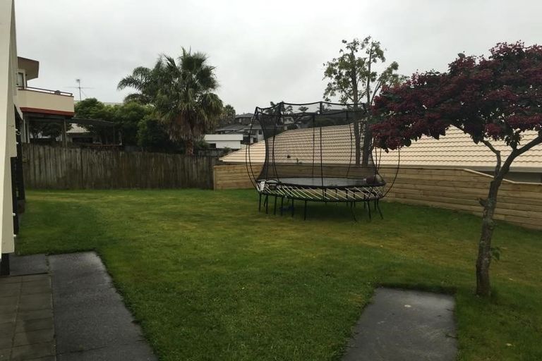 Photo of property in 138 Wiseley Road, West Harbour, Auckland, 0618