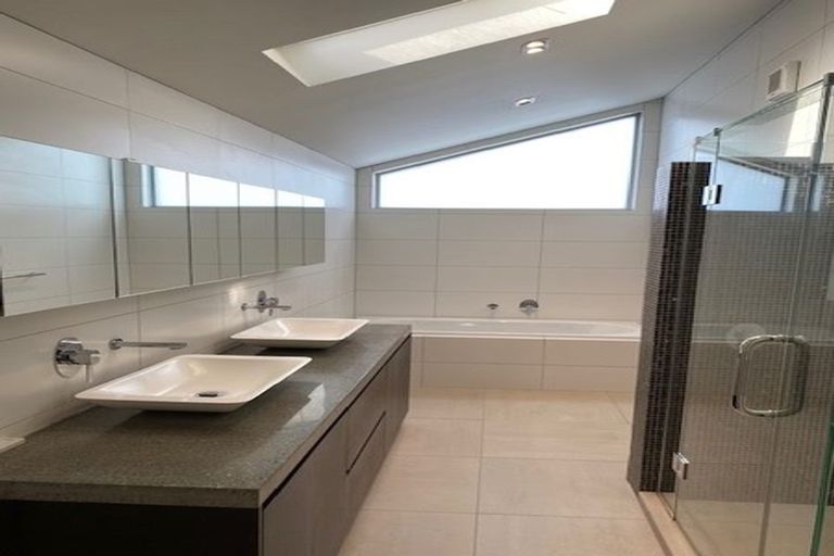 Photo of property in 33 Hastings Parade, Devonport, Auckland, 0624