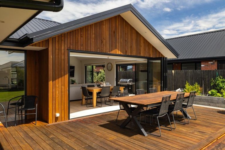 Photo of property in 8 Roys Street, Marshland, Christchurch, 8083