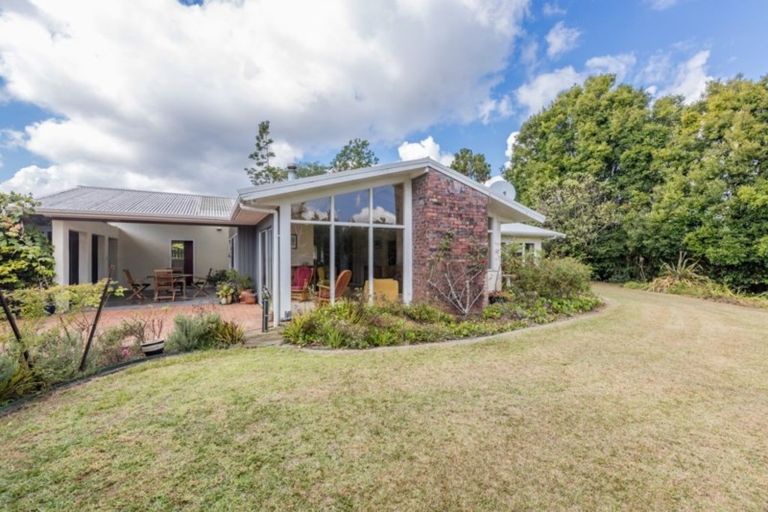 Photo of property in 73 Riddell Road, Kerikeri, 0230