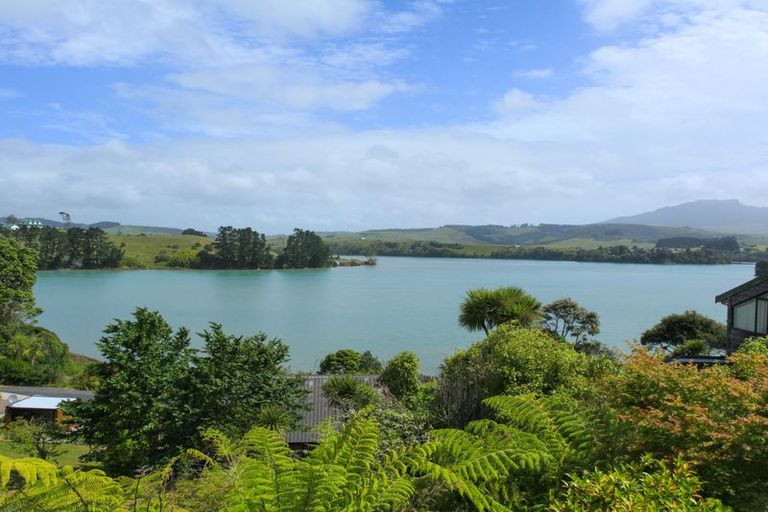 Photo of property in 23 Point Street, Raglan, 3225