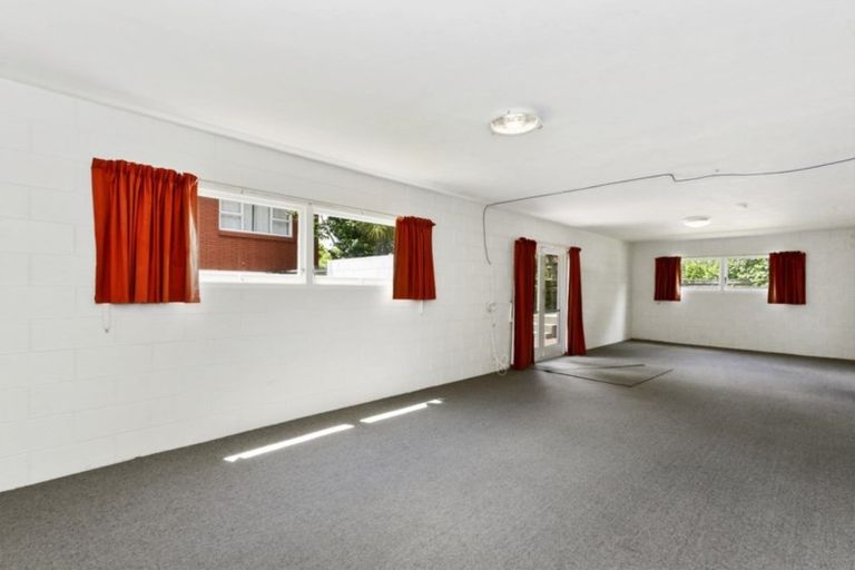 Photo of property in 34 Chedworth Avenue, Chedworth, Hamilton, 3210