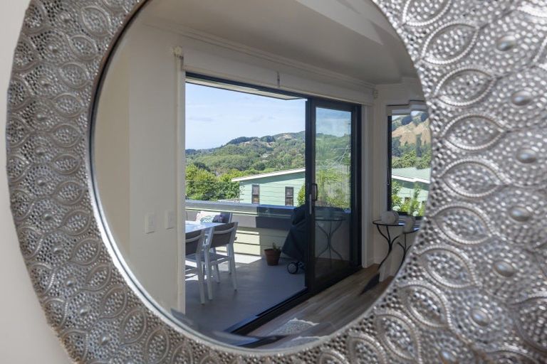 Photo of property in 39b Kakariki Grove, Waikanae, 5036