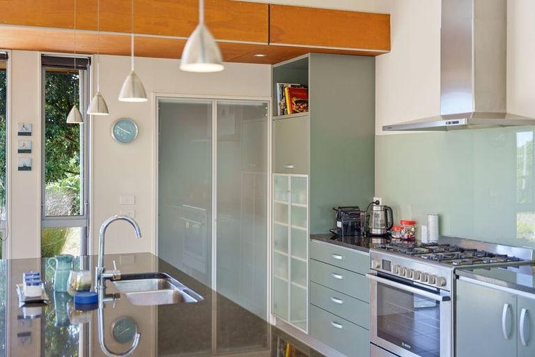 Photo of property in 40 Raukawa Road, Peka Peka, Waikanae, 5391