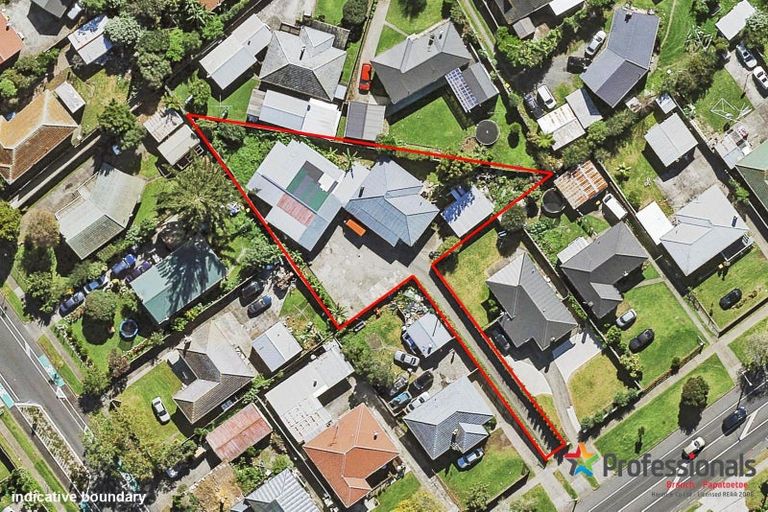 Photo of property in 531 Massey Road, Mangere, Auckland, 2022