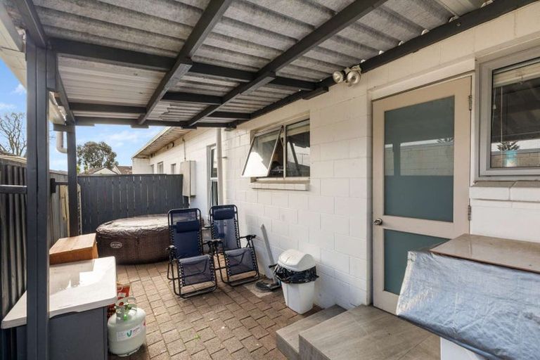 Photo of property in 2/9 Vine Street, Mangere East, Auckland, 2024