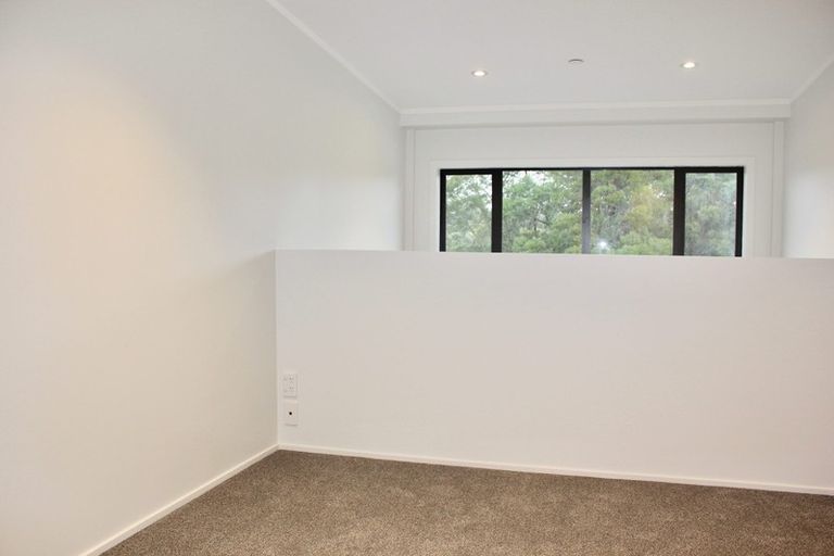 Photo of property in 4b/30 Westward Ho, Glen Eden, Auckland, 0602
