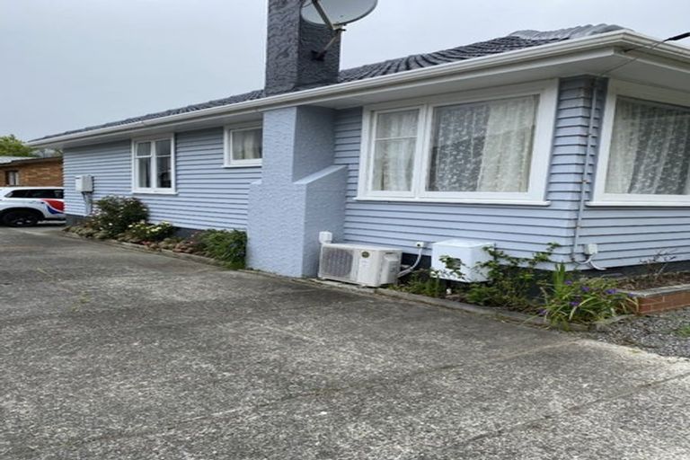 Photo of property in 310 Main Road, Tawa, Wellington, 5028
