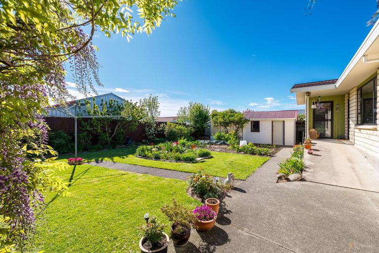 Photo of property in 1 Pitman Place, Waimate, 7924