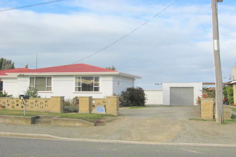 Photo of property in 24 Essex Street, Weston, Oamaru, 9401