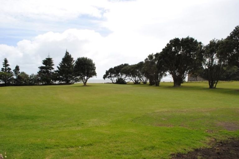 Photo of property in 30 Third Avenue, Urenui, 4377