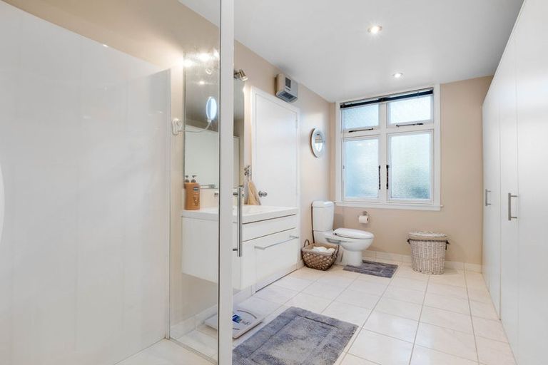 Photo of property in 162a Avonhead Road, Avonhead, Christchurch, 8042