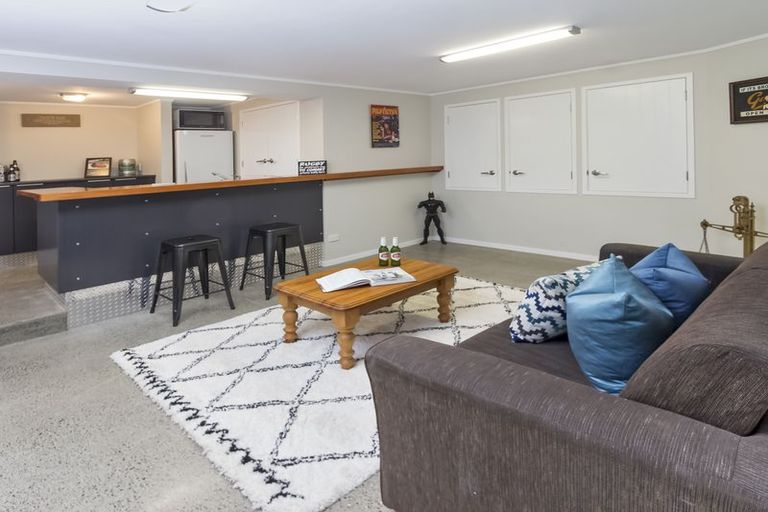 Photo of property in 23 Alexander Street, Cockle Bay, Auckland, 2014