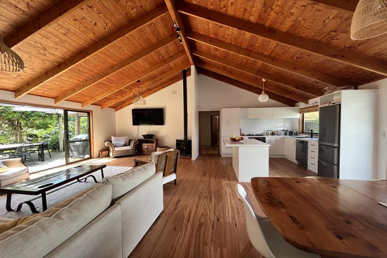 Photo of property in 21 Karaka Drive, Kerikeri, 0230