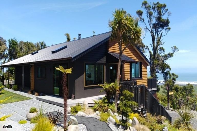 Photo of property in 3316 Coast Road, Barrytown, Runanga, 7873