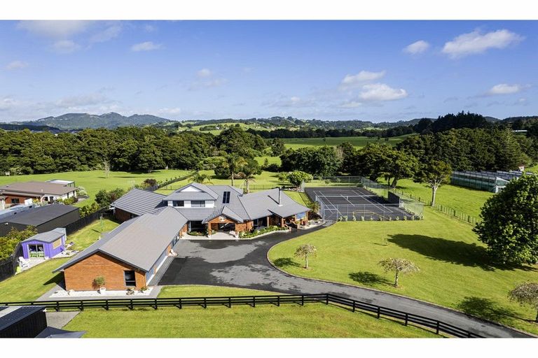 Photo of property in 49 Ngunguru Road, Glenbervie, Whangarei, 0173