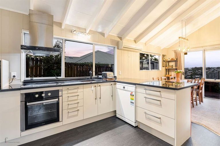 Photo of property in 8/89a Royal Road, Massey, Auckland, 0614