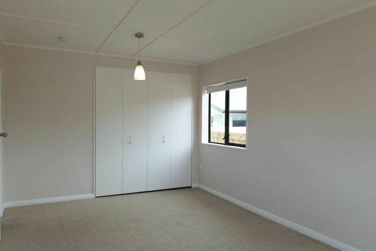 Photo of property in 115 Muritai Road, Eastbourne, Lower Hutt, 5013
