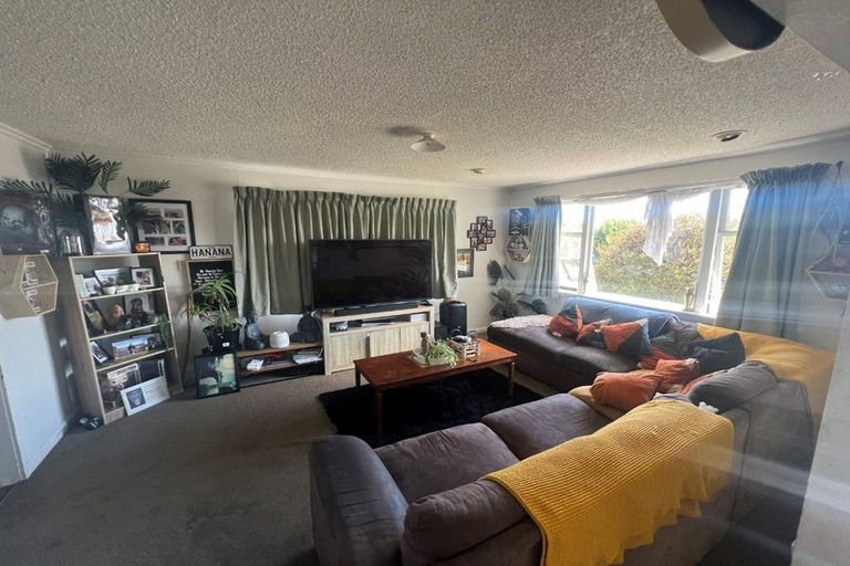 Photo of property in 25 Kings Drive, Levin, 5510